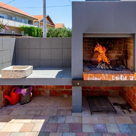 Sjor 2 Bdr W Grill זאדאר